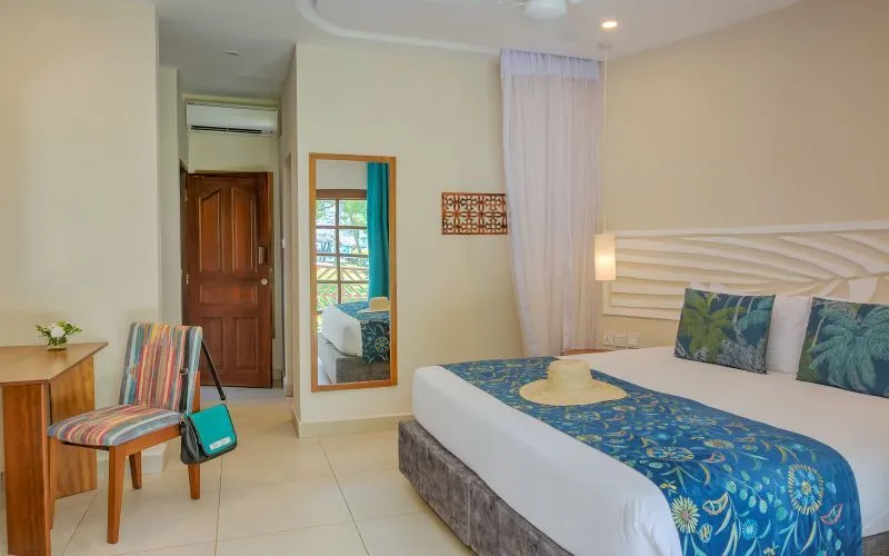 Deluxe Sea Side Room